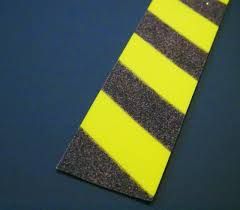 EverGlow® Antirutschstreifen Safety Walk, schraffiert, 800 x 30 mm, nachleuchtend, 150 mcd/m², selbstklebend, Alu 0.2 mm, tagesfluoreszierend, rutschhemmende Oberfläche